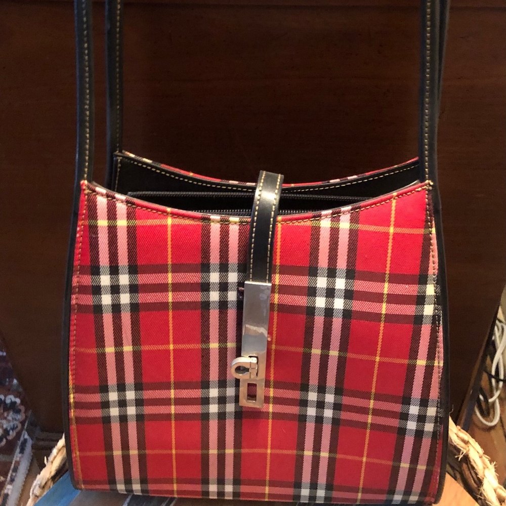 Vintage Plaid Purse perfect condition! (9.5 X 9.5 X3)